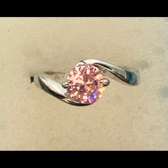 Beautiful Pink Crystal CZ Sterling Silver Ring - Picture 2 of 6